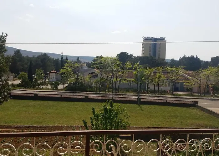 Gostinjska kuća Neven Paklenica Starigrad Paklenica